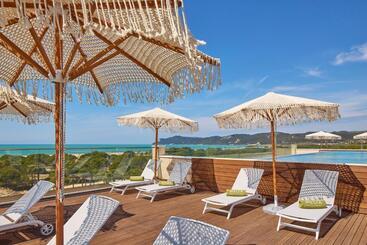 هتل Meliá Durrës Albania