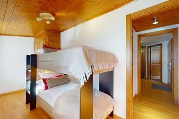 Hotel No 8 Bed & Bar