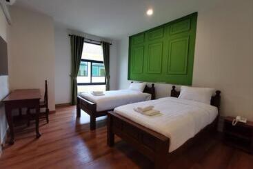 هتل โรงแรมรชาโขง Racha Khong