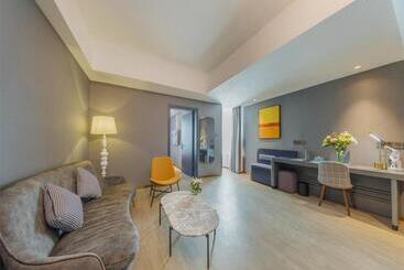 Lanou Hotel Linyi Lanshan Lushang Center Wanda Plaza