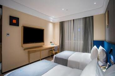 Lanou Hotel Taiyuan University Of Finance And Economics North America N1