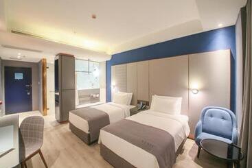 Lanou Hotel Zhangye Hexi College Ganquan Park
