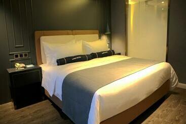 Lanou Hotel Zunyi Midea City High Speed Railway Station