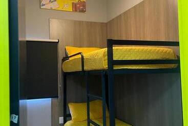 پانسیون Check Inn Hostal Aeropuerto Gdl