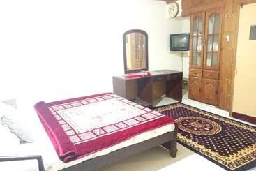 پانسیون Fantasy Lodges Guest House Islamabad