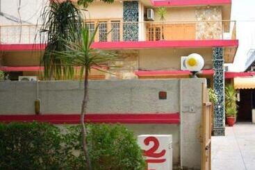 پانسیون Fantasy Lodges Guest House Islamabad