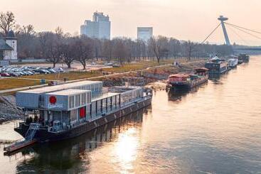 Sundeck Botel Party Boat