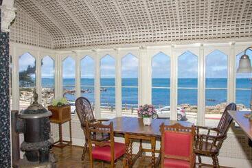 تختخواب و صبحانه Green Gables Inn, A Four Sisters Inn