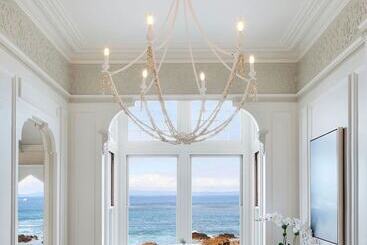 تختخواب و صبحانه Green Gables Inn, A Four Sisters Inn