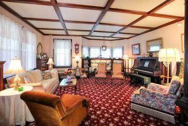 تختخواب و صبحانه Luther Ogden Inn
