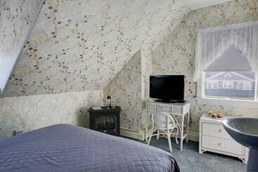 تختخواب و صبحانه Luther Ogden Inn