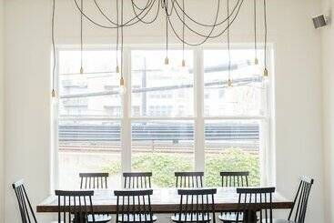 تختخواب و صبحانه Wicker Park Inn