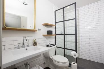تختخواب و صبحانه Wicker Park Inn