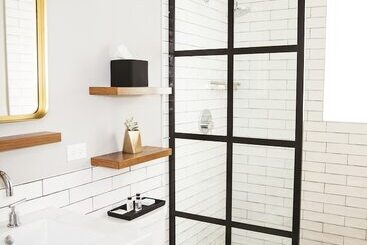 تختخواب و صبحانه Wicker Park Inn