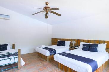 Cotlamani Hotel Aventura