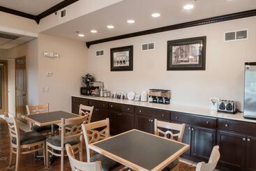 酒店 Americas Best Value Inn & Suites Griffin