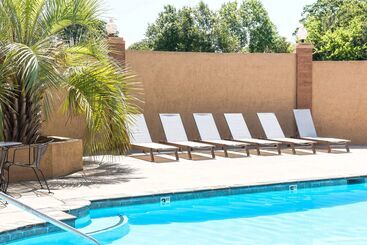 酒店 Americas Best Value Inn & Suites Griffin