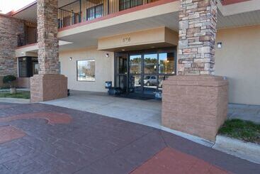 酒店 Americas Best Value Inn & Suites Griffin