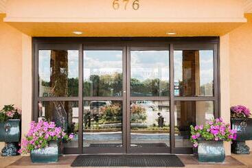 酒店 Americas Best Value Inn & Suites Griffin