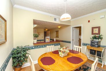 هتل Golfview Vacation Rentals at Golfview Resort