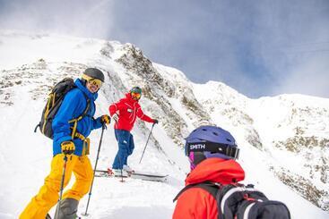 هتل Big Sky Resort Village Center