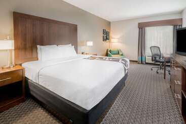 هتل La Quinta By Wyndham Fort Worth Eastchase