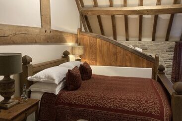 هتل Old Downton Lodge