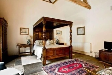 هتل Old Downton Lodge