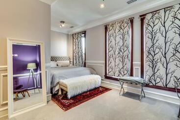 هتل Ruby Room