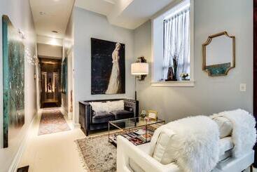هتل Ruby Room