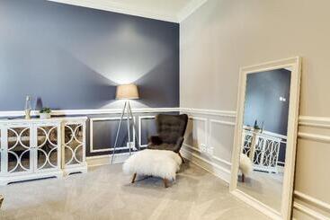 هتل Ruby Room