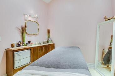 هتل Ruby Room
