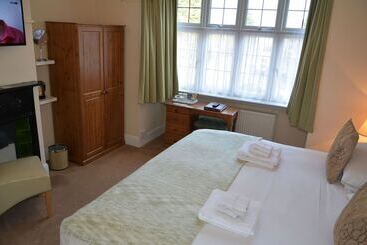 پانسیون Ashlea Guest House