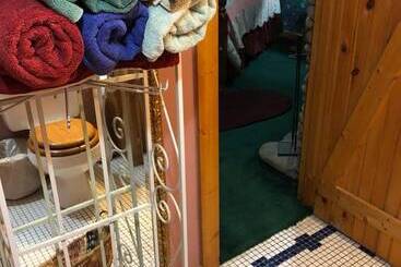 Smokies Bed And Breakfast