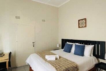 Abrama Bed And Breakfast