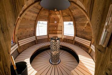 ユースホステル Auberge De Jeunesse Saignelégier