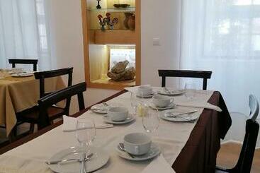 تختخواب و صبحانه Casa Da Careca