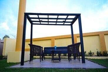 Camellia Hotel & Resorts
