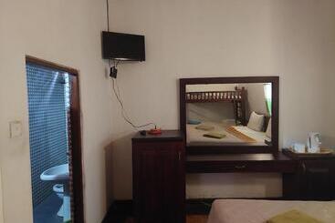 هتل Green Light Holiday Village