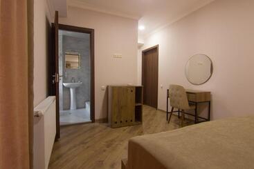 Lileo Inn - Mestia