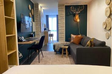 هتل Marram Suite