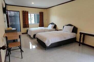 هتل Taweehome