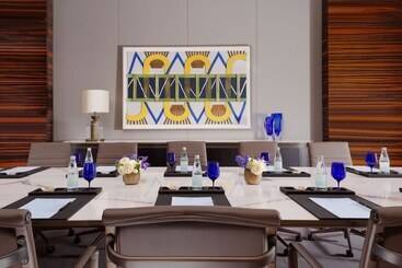 هتل The Ritzcarlton, Baku