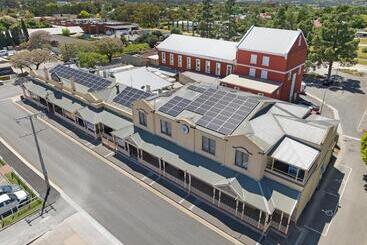 هتل The Tanunda Club Guest Suites