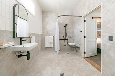هتل The Tanunda Club Guest Suites