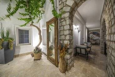 Noa Suite Hotel   Adults Only