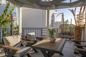 Noa Suite Hotel   Adults Only