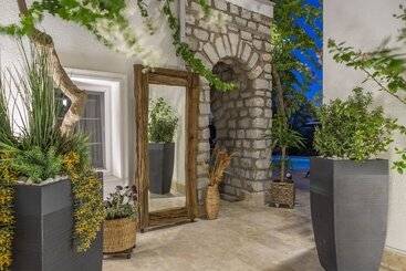 Noa Suite Hotel   Adults Only
