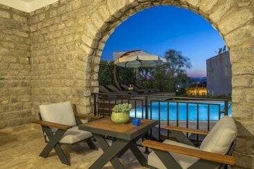 Noa Suite Hotel   Adults Only