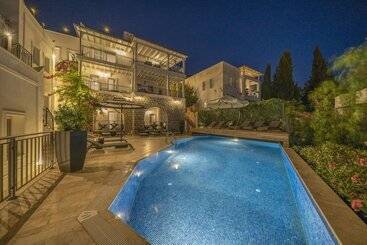 Noa Suite Hotel   Adults Only